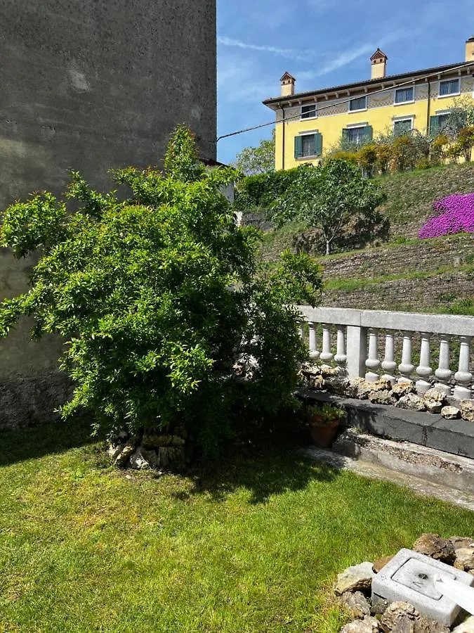 Villa Casale Storico Enzo Castelnuovo del Garda 0*,  Italien